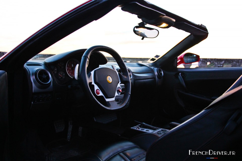 Photo tableau de bord Ferrari F430 Spider