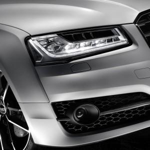 Photo phares avant Matrix LED Audi S8 plus (2015)