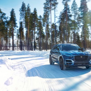 Photo : tests extrêmes nouvelle Jaguar F-Pace (2015)