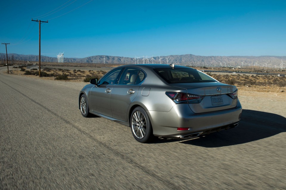 Photo officielle Lexus GS 200t (2015)