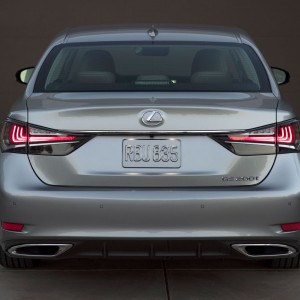 Photo face arrière Lexus GS 200t (2015)