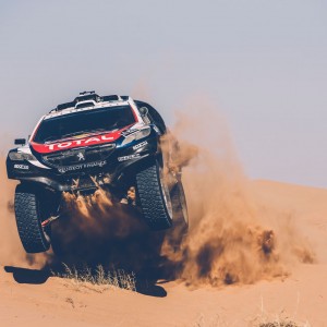 Photo officielle Peugeot 2008 DKR 2015 – Essais Silk Road Rally