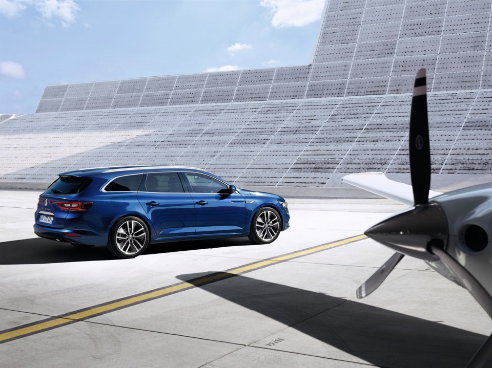 Photo officielle Renault Talisman Estate (2015)