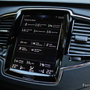 Photo écran tactile paramètres Volvo XC90 Inscription D5 AWD (2015)