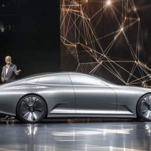 Photo officielle : présentation Mercedes Benz IAA Concept (Francfort 2015)