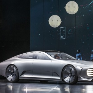 Photo officielle : présentation Mercedes Benz IAA Concept (Francfort 2015)