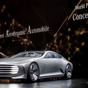 Photo officielle : présentation Mercedes Benz IAA Concept (Francfort 2015)