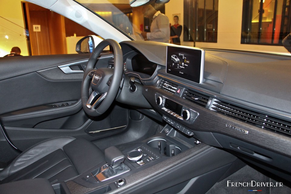 Photo intérieur nouvelle Audi A4 (2015)
