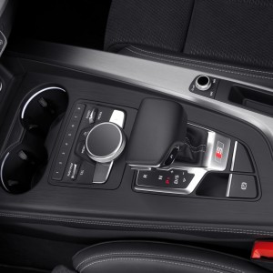 Photo console centrale nouvelle Audi S4 (2015)