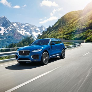 Photo officielle Jaguar F-Pace S (2015)