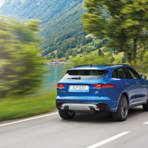 Photo officielle Jaguar F-Pace S (2015)