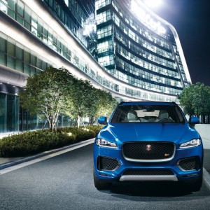 Photo officielle Jaguar F-Pace S (2015)