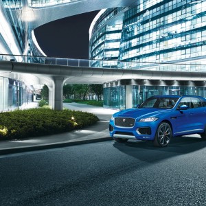 Photo officielle Jaguar F-Pace S (2015)