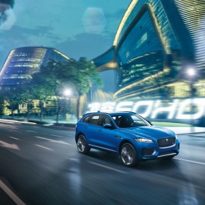 Photo officielle Jaguar F-Pace S (2015)