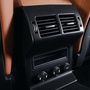 Photo console arrière Jaguar F-Pace Portfolio (2015)