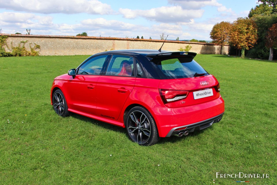 Photo 3/4 arrière Audi S1 Sportback - 2.0 TFSI 231 ch (2015)