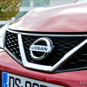 Photo calandre avant Nissan Pulsar GT (2015)