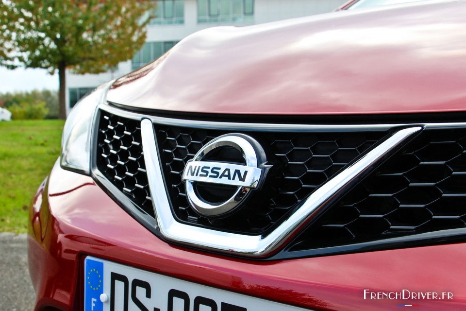 Photo calandre avant Nissan Pulsar GT (2015)