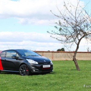 Photo essai Peugeot 208 GTi by Peugeot Sport (2015)