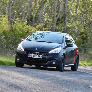 Photo essai Peugeot 208 GTi by Peugeot Sport (2015)