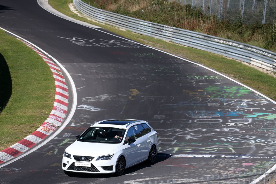 Photo Gilles VITRY - Essai SEAT Leon ST Cupra Nürburgring (2015