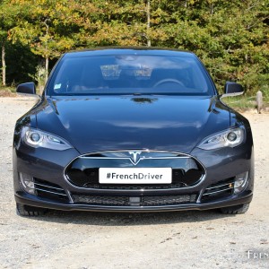 Photo face avant Tesla Model S 70D (2015)