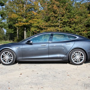 Photo profil Tesla Model S 70D (2015)