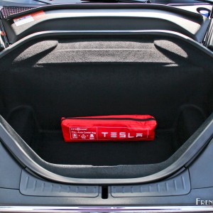 Photo coffre avant Tesla Model S 70D (2015)