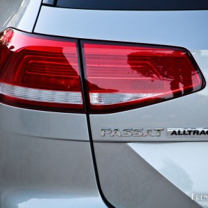 Photo feu arrière Volkswagen Passat Alltrack (2015)