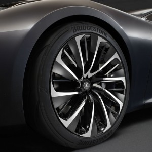 Photo jante alu Concept Lexus LF-FC (2015)