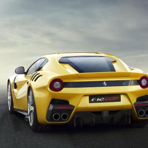 Photo officielle Ferrari F12tdf (2015)