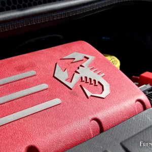 Photo détail moteur Abarth 595 Turismo (2015)