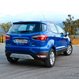 Photo 3/4 arrière Ford EcoSport Titanium Bleu Kinetic (2015)