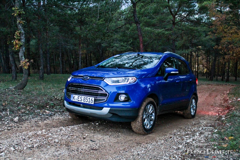 Photo essai Ford EcoSport Titanium Bleu Kinetic (2015)