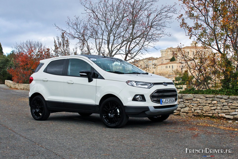 Photo Ford EcoSport Titanium S Blanc Diamant (2015)