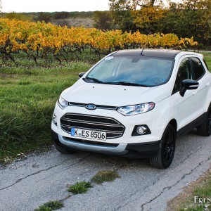 Photo essai Ford EcoSport Titanium S Blanc Diamant (2015)