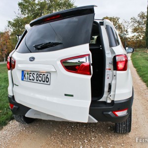 Photo porte coffre Ford EcoSport Titanium S (2015)