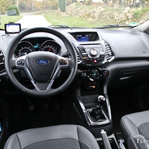 Photo intérieur Ford EcoSport Titanium S (2015)