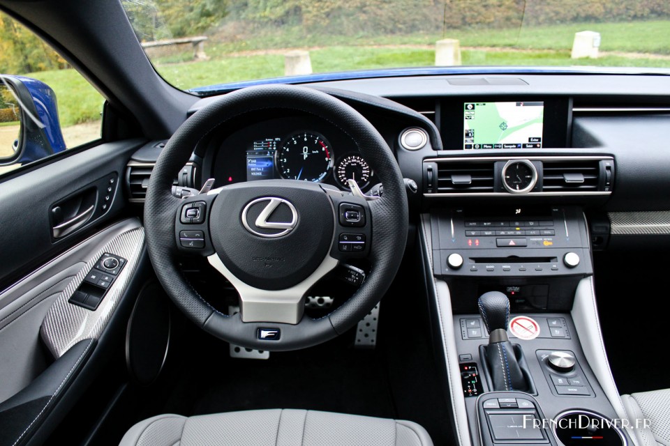 Photo volant Lexus RC F (2015)