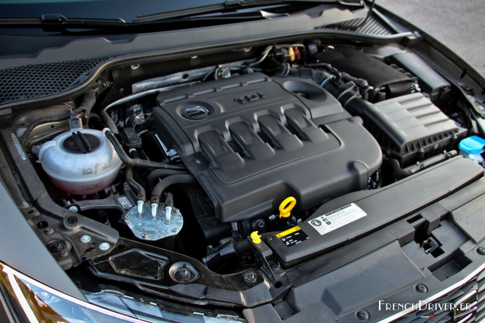 Photo moteur 2.0 TDI 184 ch SEAT Leon X-PERIENCE (2015)