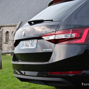 Photo malle arrière Skoda Superb Combi (2015)