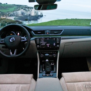 Photo intérieur Skoda Superb Combi (2015)