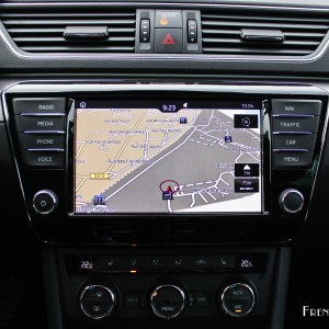 Photo écran tactile Skoda Superb Combi (2015)