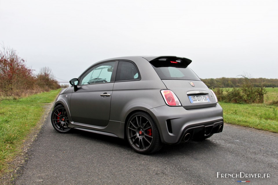 Photo essai Abarth 695 Biposto (2015)