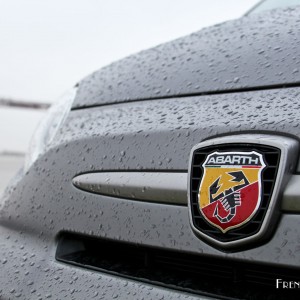 Photo sigle Abarth 695 Biposto (2015)