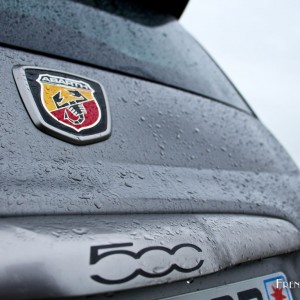 Photo logos Abarth 695 Biposto (2015)