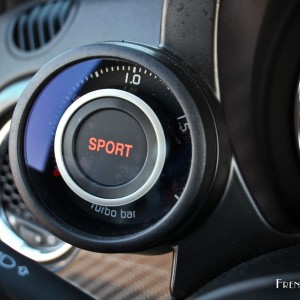 Photo manomètre turbo sport Abarth 695 Biposto (2015)