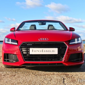 Photo face avant Audi TT Roadster (2015) – 2.0 TFSI 230