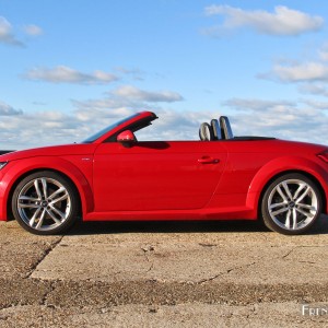 Photo profil ouvert Audi TT Roadster (2015) – 2.0 TFSI 230