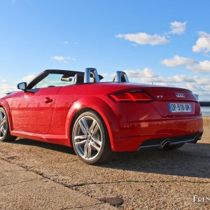 Photo 3/4 arrière Audi TT Roadster (2015) – 2.0 TFSI 230